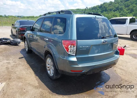 2011 Subaru Forester 2.5X Premium z USA, uszkodzony, nr VIN JF2SHADC3BH769271